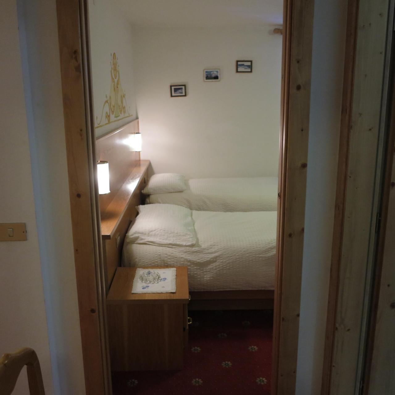 Hotel Presena Passo del Tonale Luaran gambar